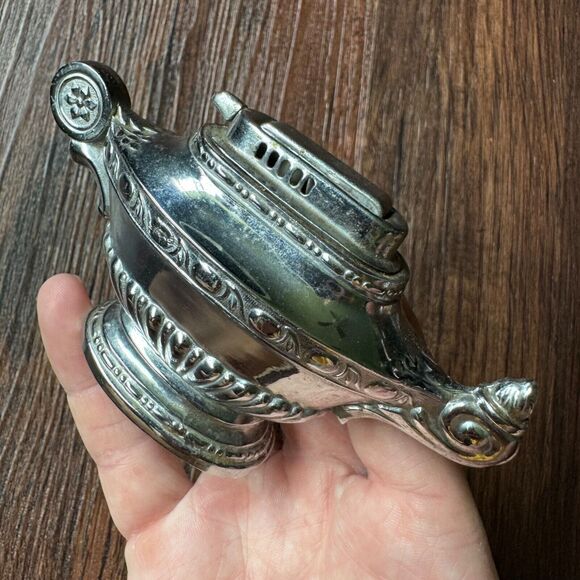 Vintage 1940s Silver Genie Lamp Style Lighter Made in Occupied Japan - Picture 6 of 9